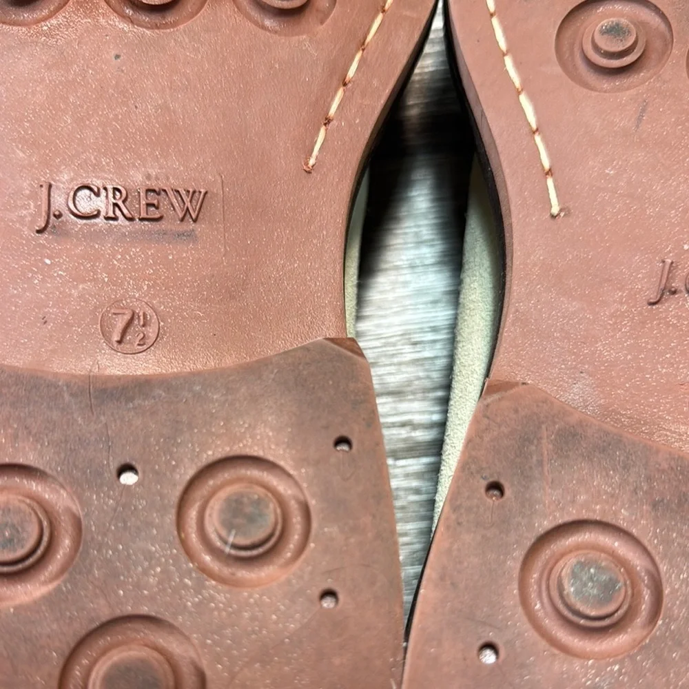 J. Crew Men's Cream Suede Oxfords size 7.5 (b235)